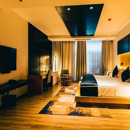Blackwood Boutique Hotel And Apartments 다르에스살람 외부 사진